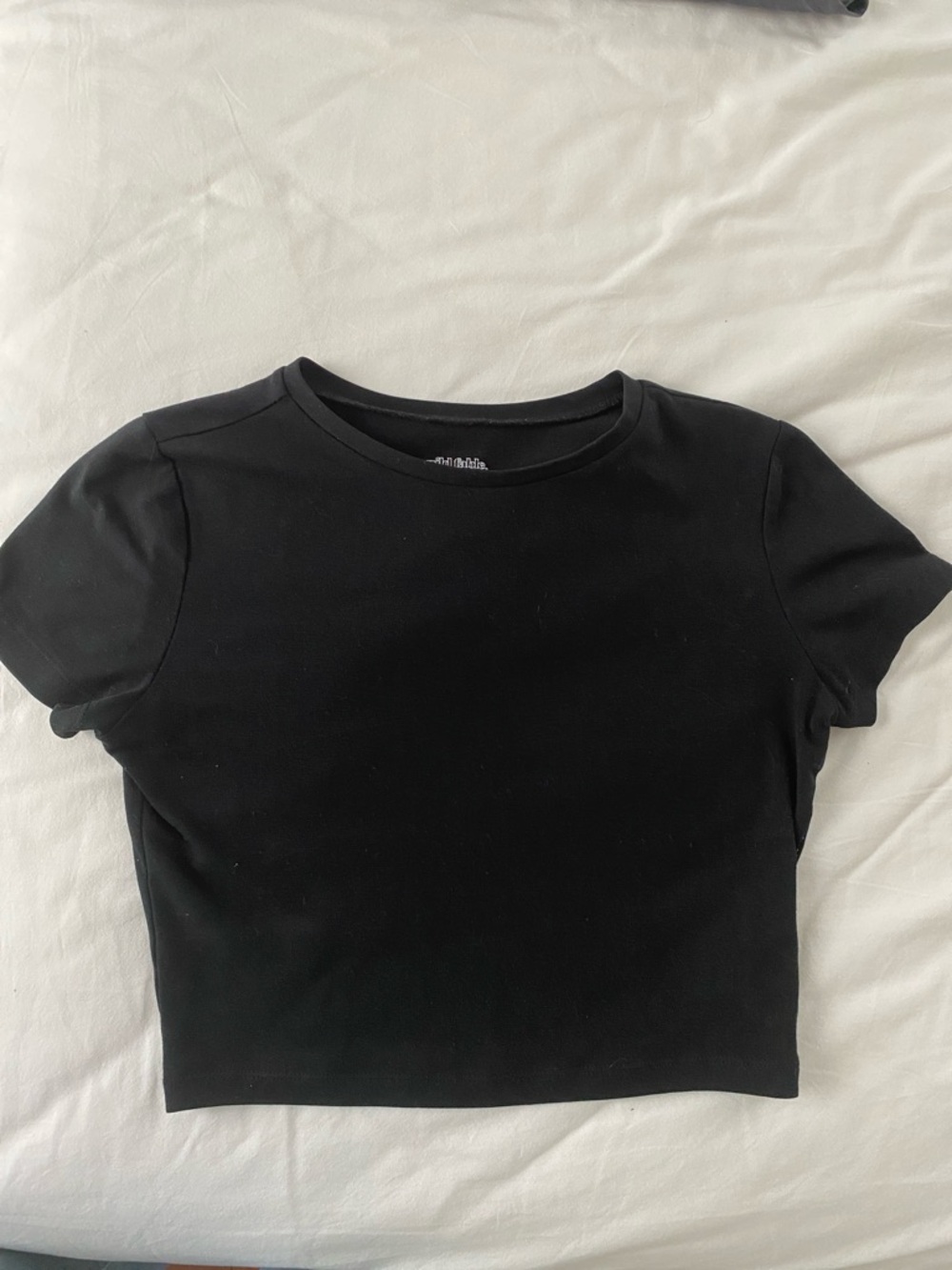 3 basic crop tees - Picture 2 of 4